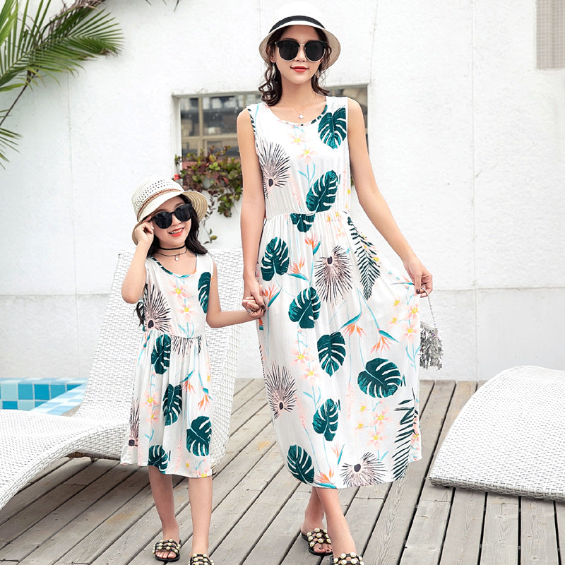 Chaleco largo de playa y falda para madre e hija