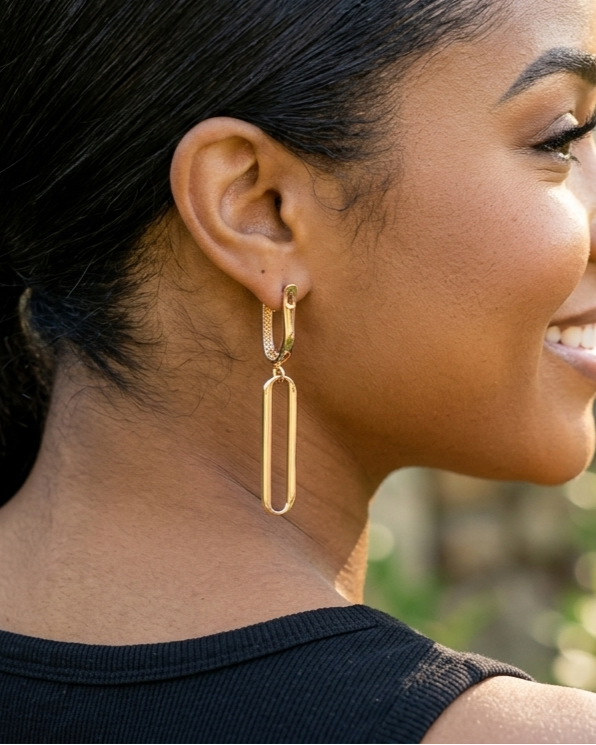 Pendientes largos colgantes de oro rosa huecos con microincrustaciones de circonita natural