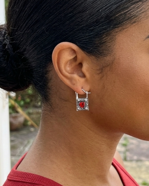 Sterling Silver Earrings Vintage Silver Lock Earrings Inlaid With Heart-shaped Zircon S925 Silver