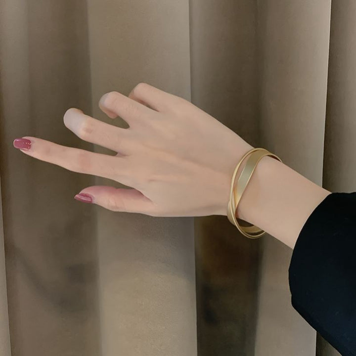 Pulsera de Brazalete Cruzado Geométrico