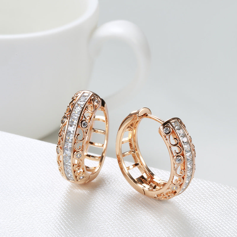 Pendientes de clip de oro rosa con micro diamantes de imitación