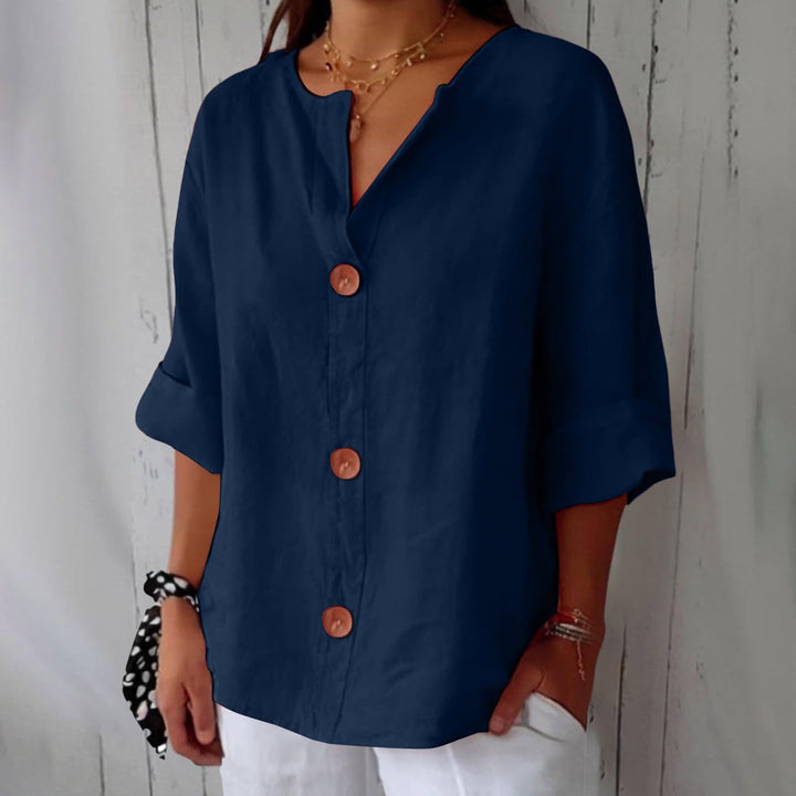 Blusa cómoda de algodón y lino con cuello en V y botones