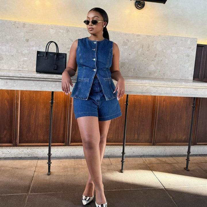Ensemble top sans manches et short pour femme
