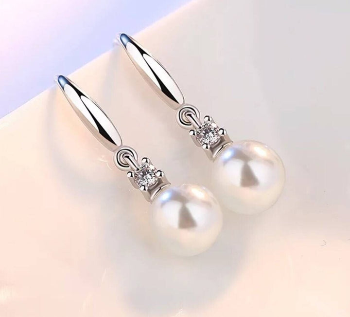 Pendientes colgantes de plata con perlas de circonitas blancas