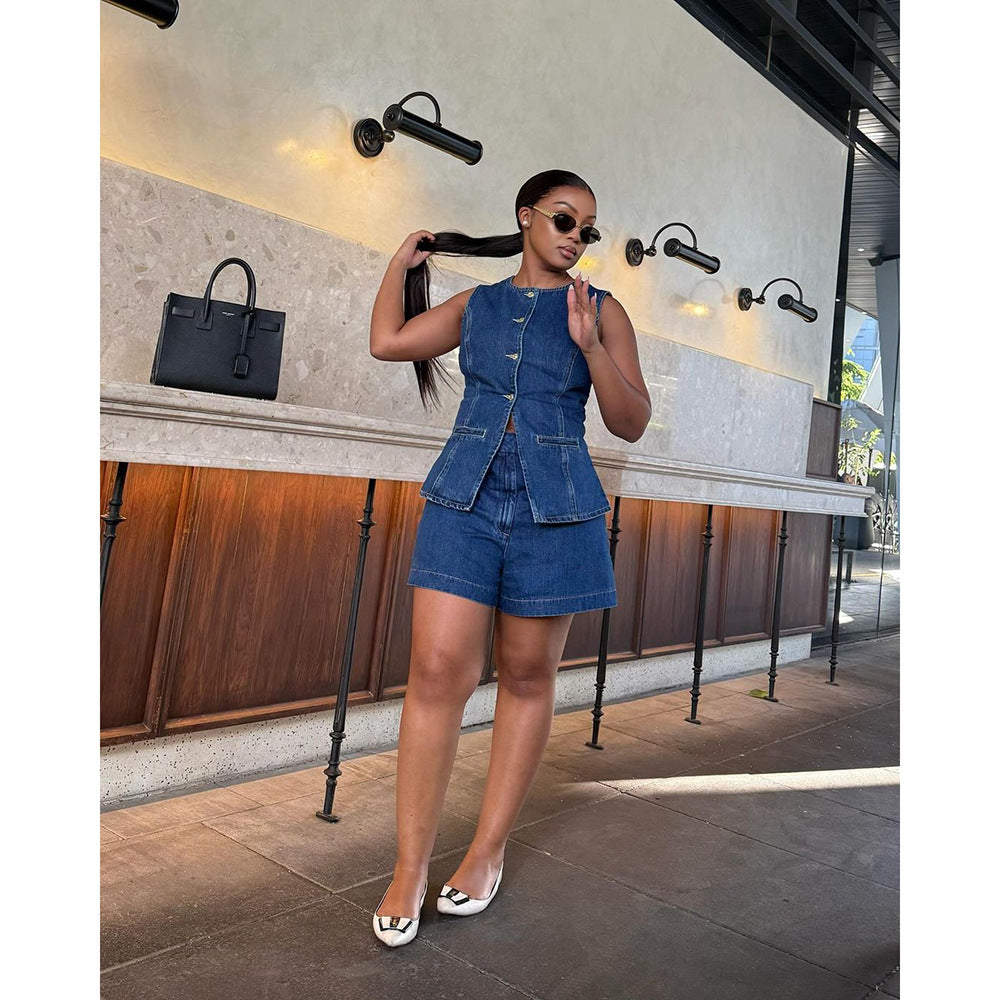 Ensemble top sans manches et short pour femme
