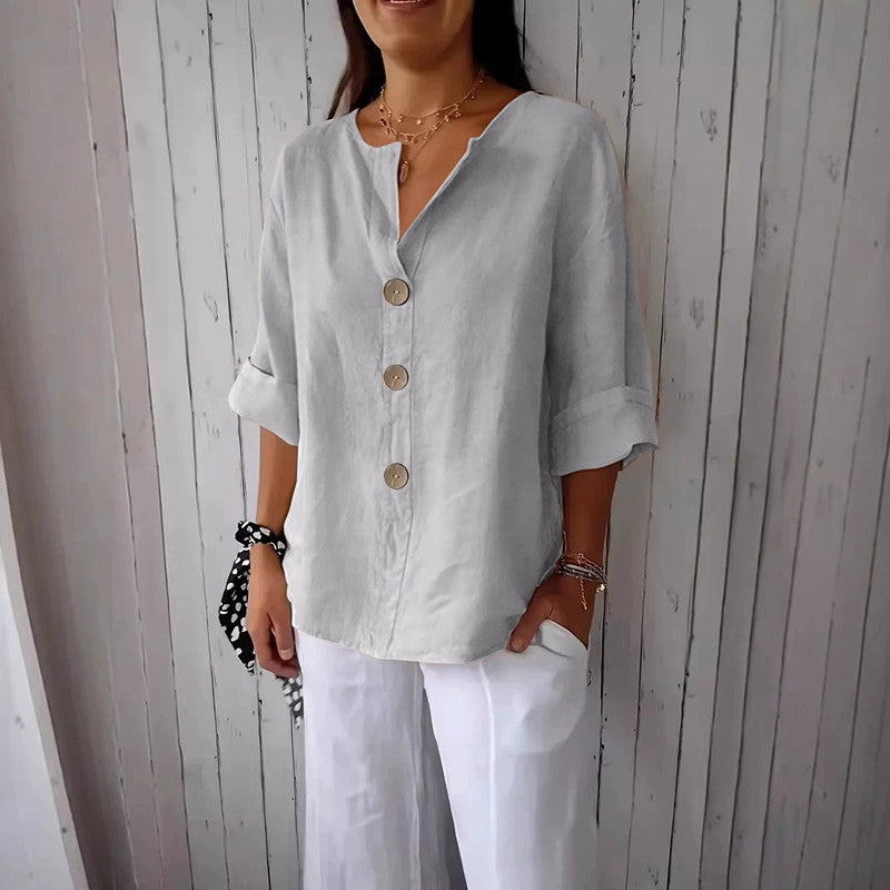 Blusa cómoda de algodón y lino con cuello en V y botones