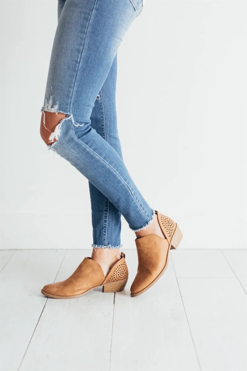 Women Shoes Retro Mesh Ankle Square Heels Boots Female Slip On Mid Heels Casual Botas
