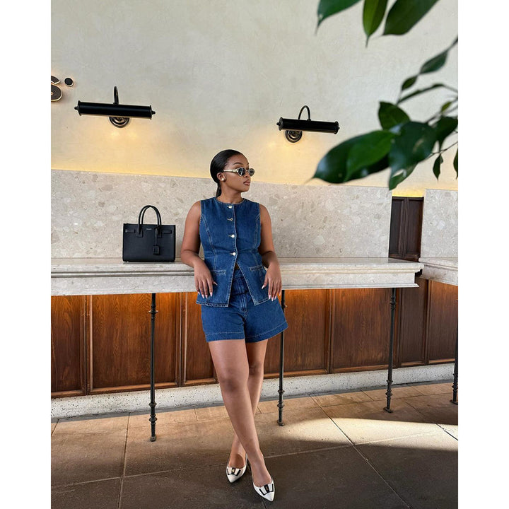 Ensemble top sans manches et short pour femme