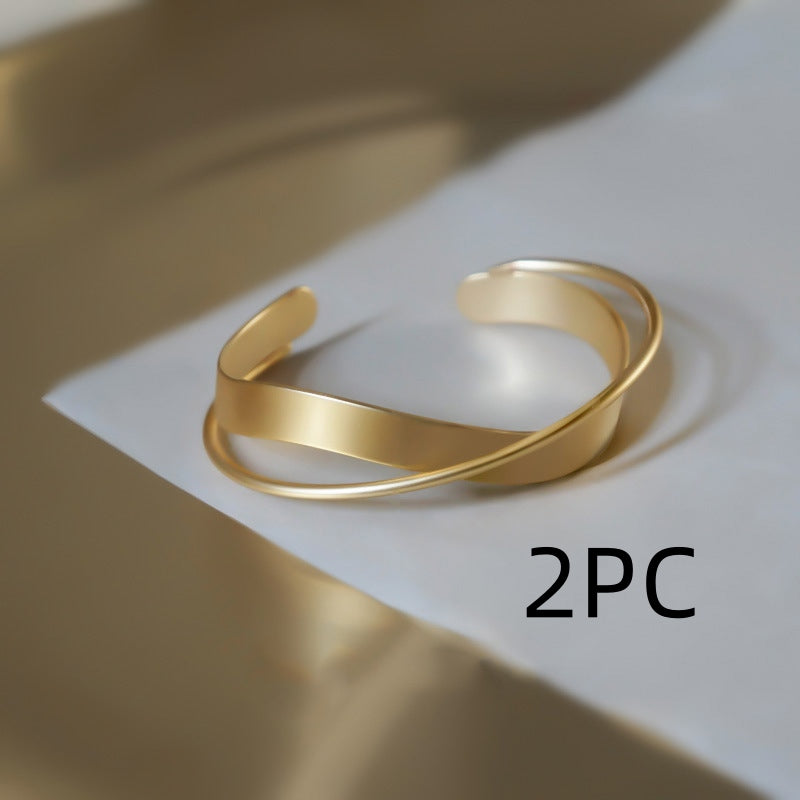 Pulsera de Brazalete Cruzado Geométrico