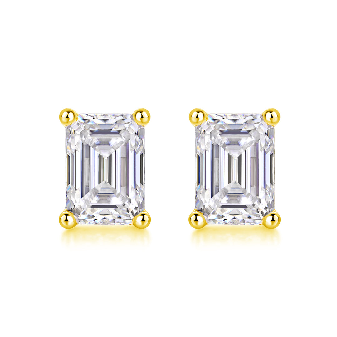 Top-quality Moissanite S925 Silver And Platinum-plated Stud Earrings.