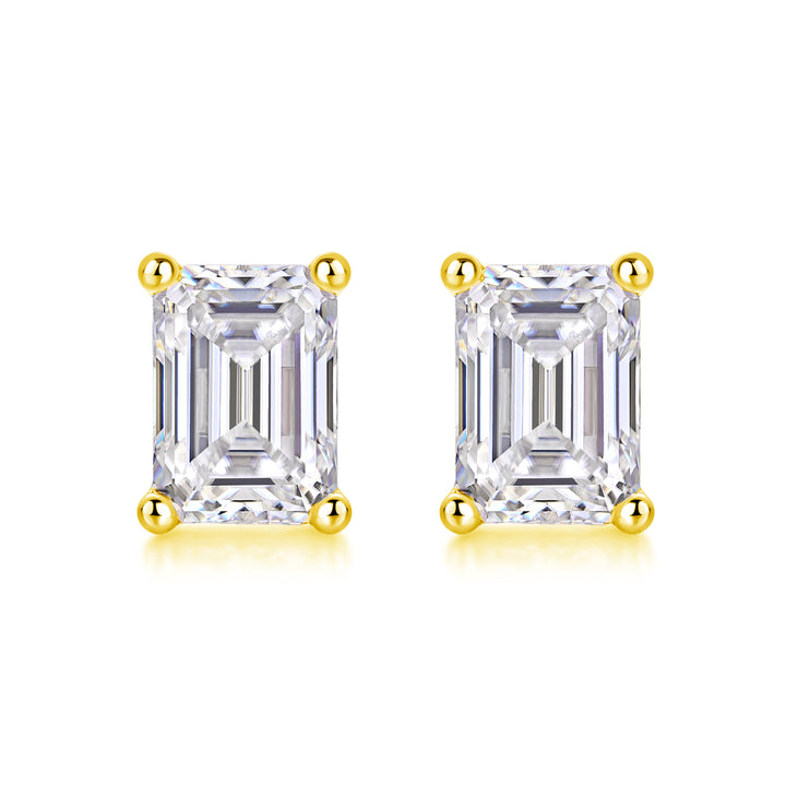 Top-quality Moissanite S925 Silver And Platinum-plated Stud Earrings.