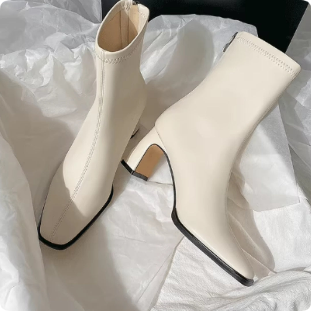 Botines de mujer nuevos de otoño e invierno en color café con tacón grueso de terciopelo