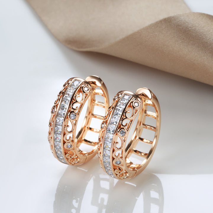 Pendientes de clip de oro rosa con micro diamantes de imitación