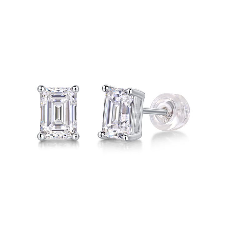 Top-quality Moissanite S925 Silver And Platinum-plated Stud Earrings.